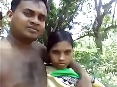 cute indian lovers outdoor naked selfie and hairy pussy show