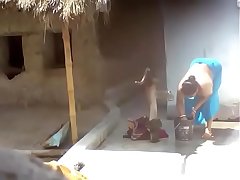 Big boob Indian aunty bathing